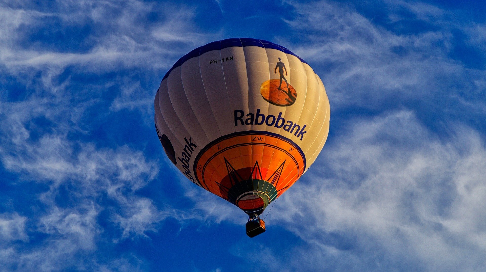 hot-air-balloon-3536944_1920
